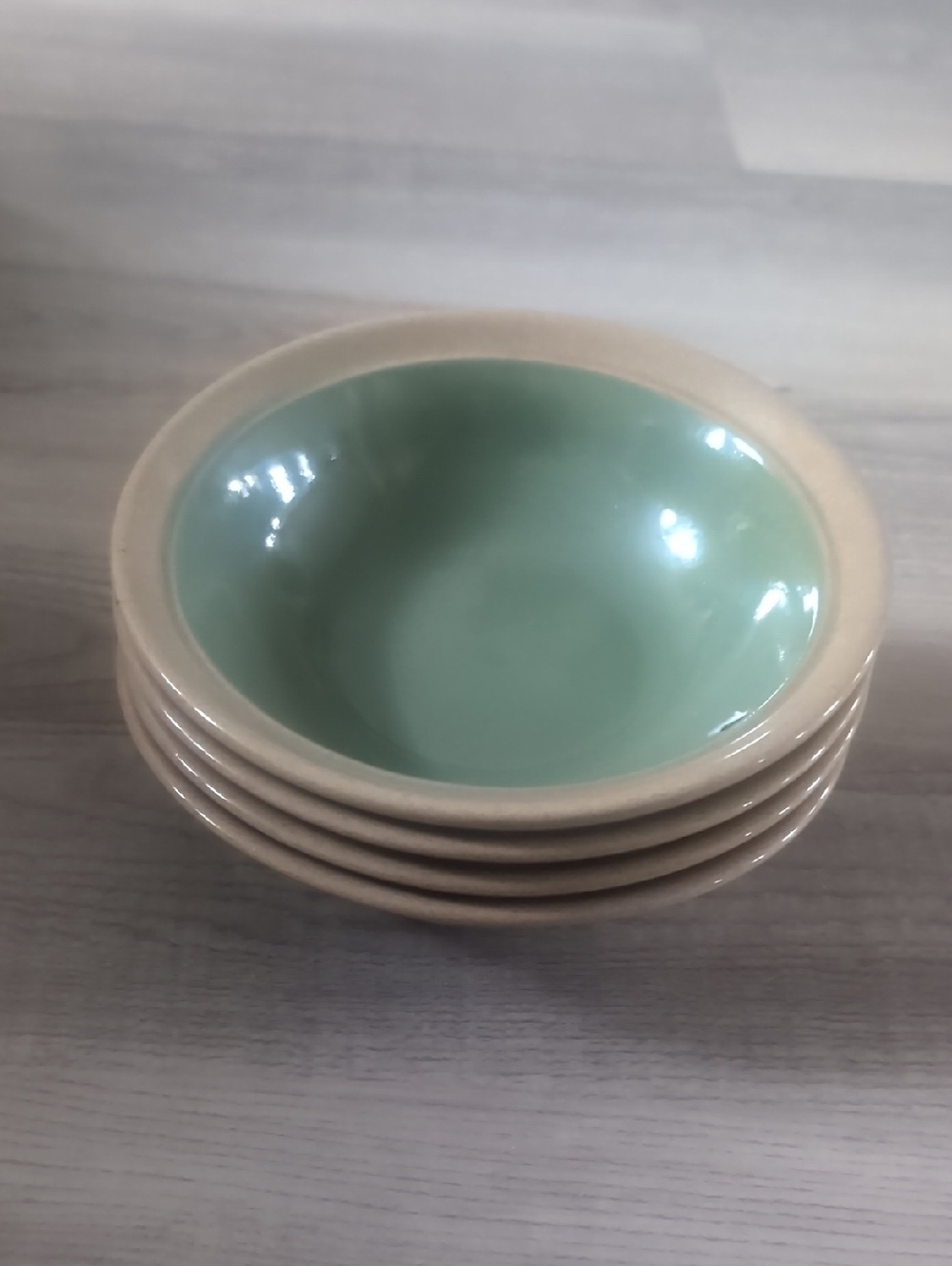 Classic Claytan Set Of 4 Bowls with Cream Base and Subtle Glaze